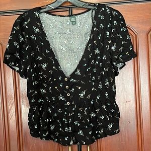 White Fable Short Sleeve Button Down Floral Print Top Size Large